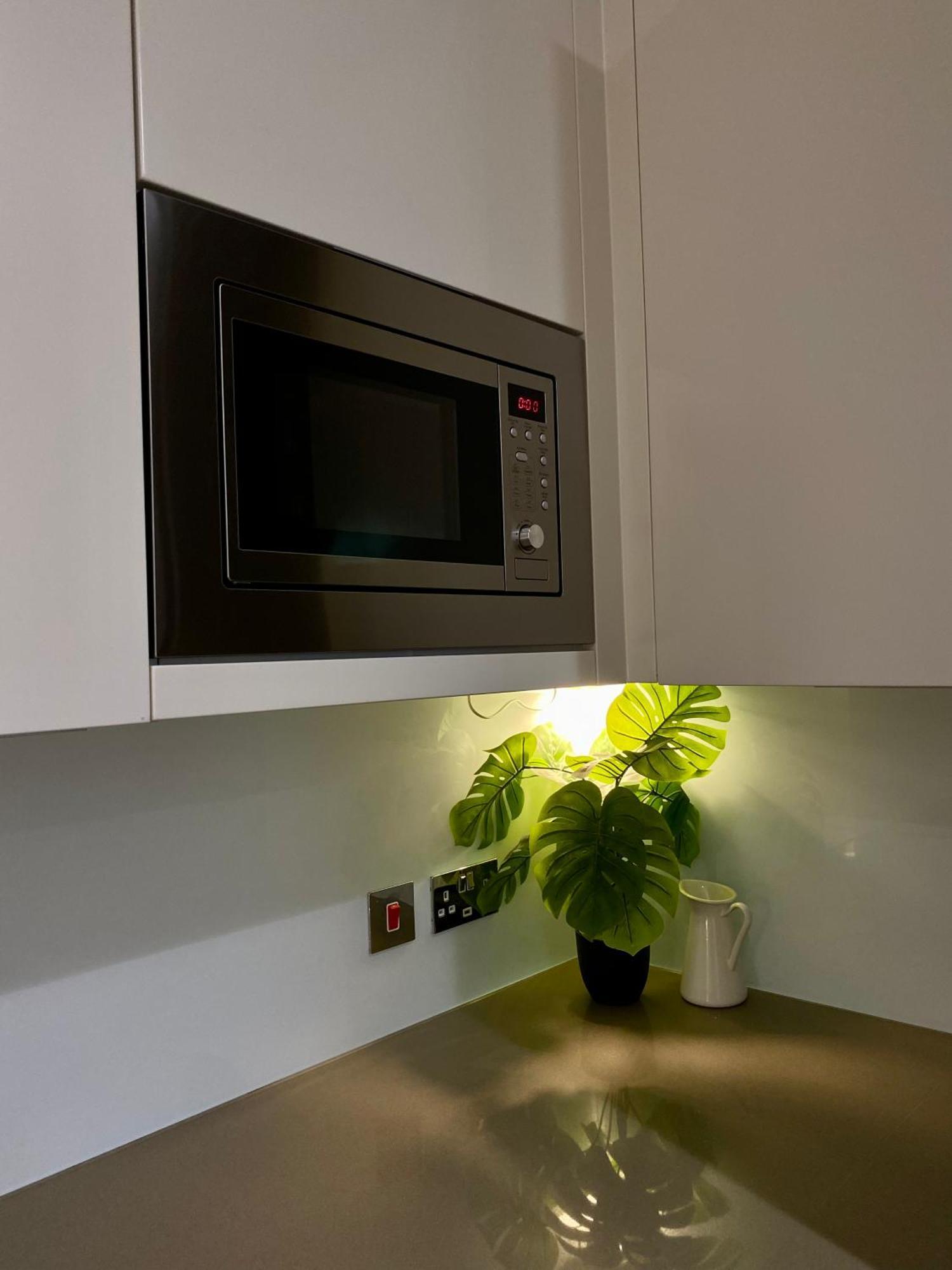 Spacious 2 Bedroom Penthouse Retreat Londres Extérieur photo